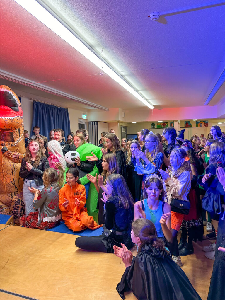 Gruselig-lustige Halloween-Party am Ostseegymnasium bringt schauriges 